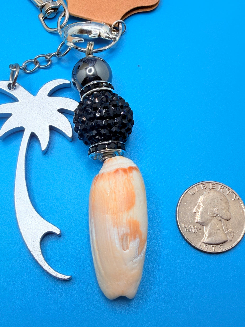 Palm Tree & Lettered Olive Shell Keychain