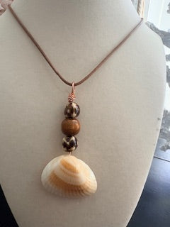 Peach  Shell Cheetah Bead Copper Bronze Chain Necklace