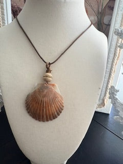 Caramel Scallop Gold Wooden Bead Bronze Cord Necklace