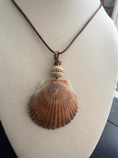 Caramel Scallop Gold Wooden Bead Bronze Cord Necklace