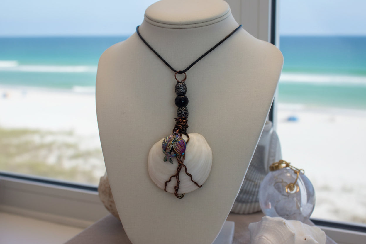 Beachy Treasure Butter Cup Necklace