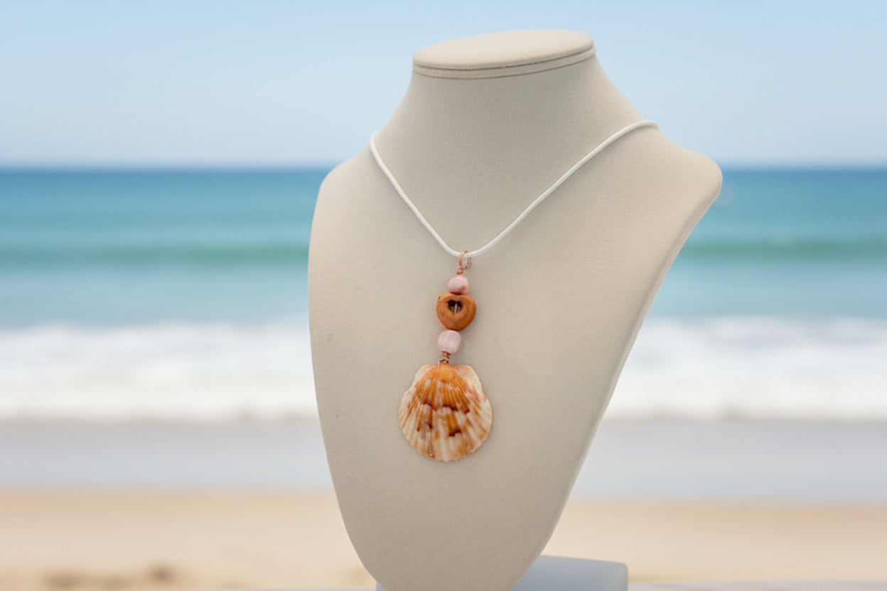 Peachy Perfection Scallop Shell Necklace