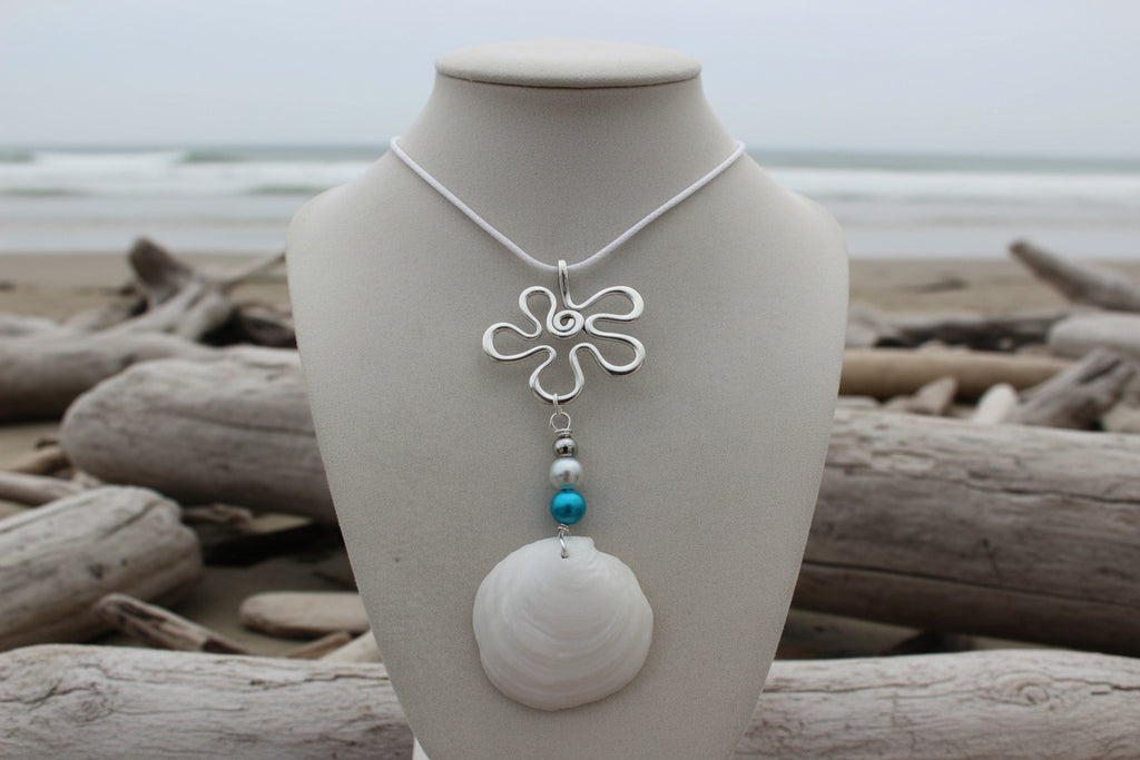 Tide flower Buttercup Shell Necklace