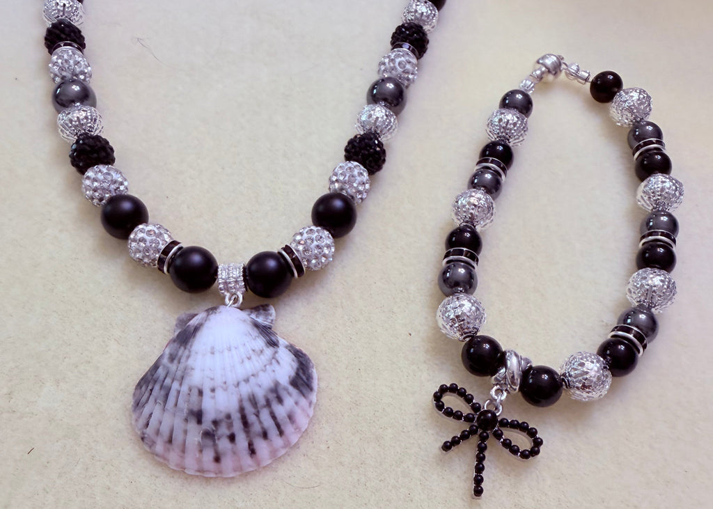 Handmade Black Onyx Shell Jewelry Set With Silver Tone Coastal Accents