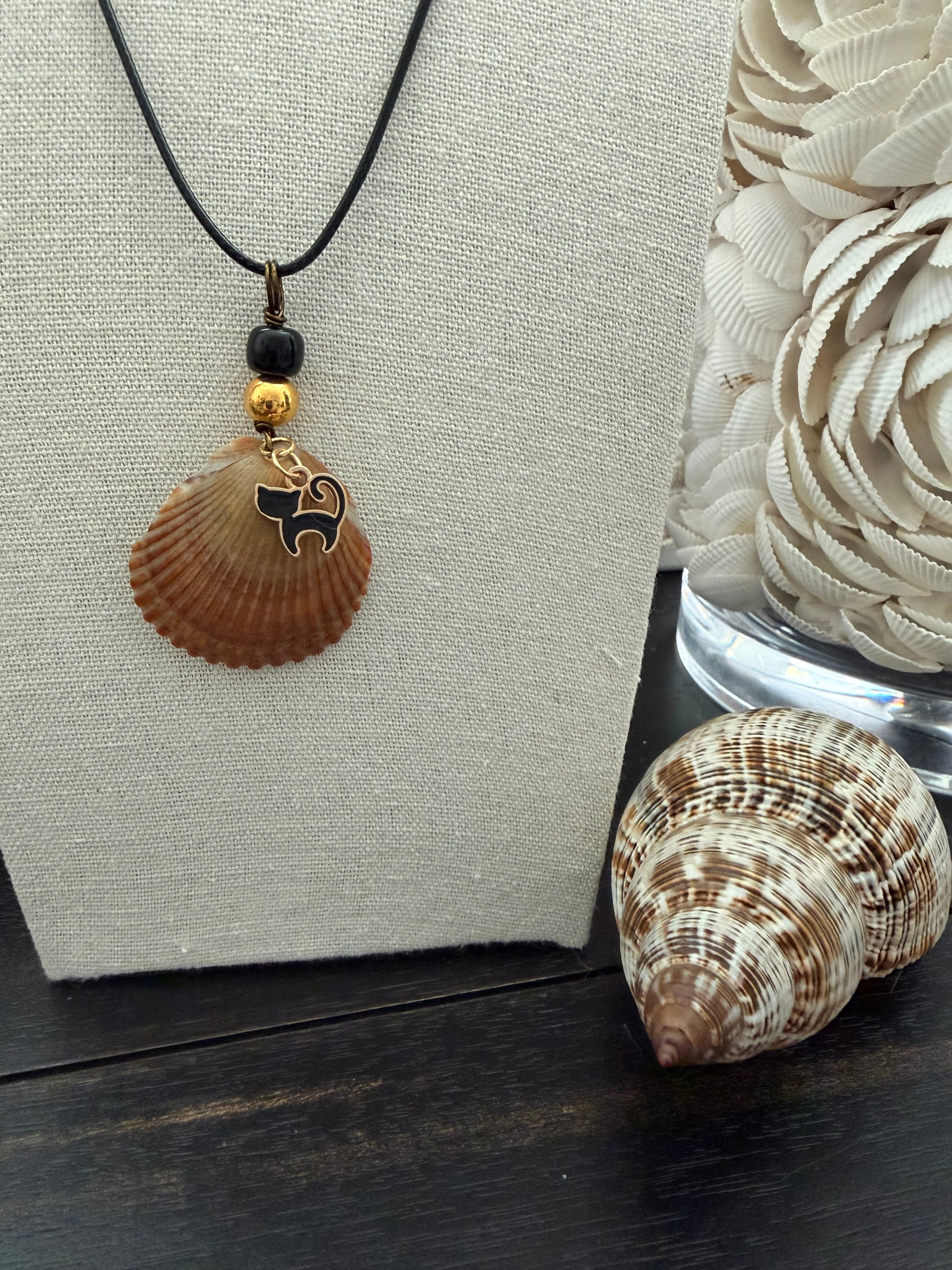 Amber Kitty Shore Necklace