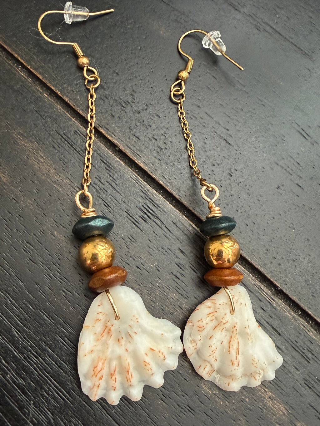 Fantasy Dune & Gold Scallop Shell Earrings