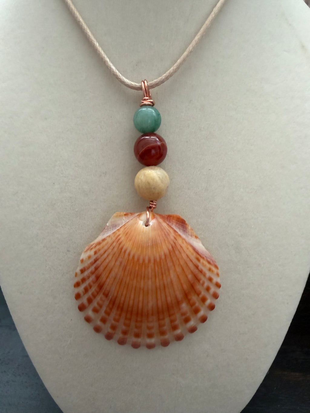 Sunset Breeze Scallop Shell Necklace – Amazonite, Carnelian & Cream on Natural Cord