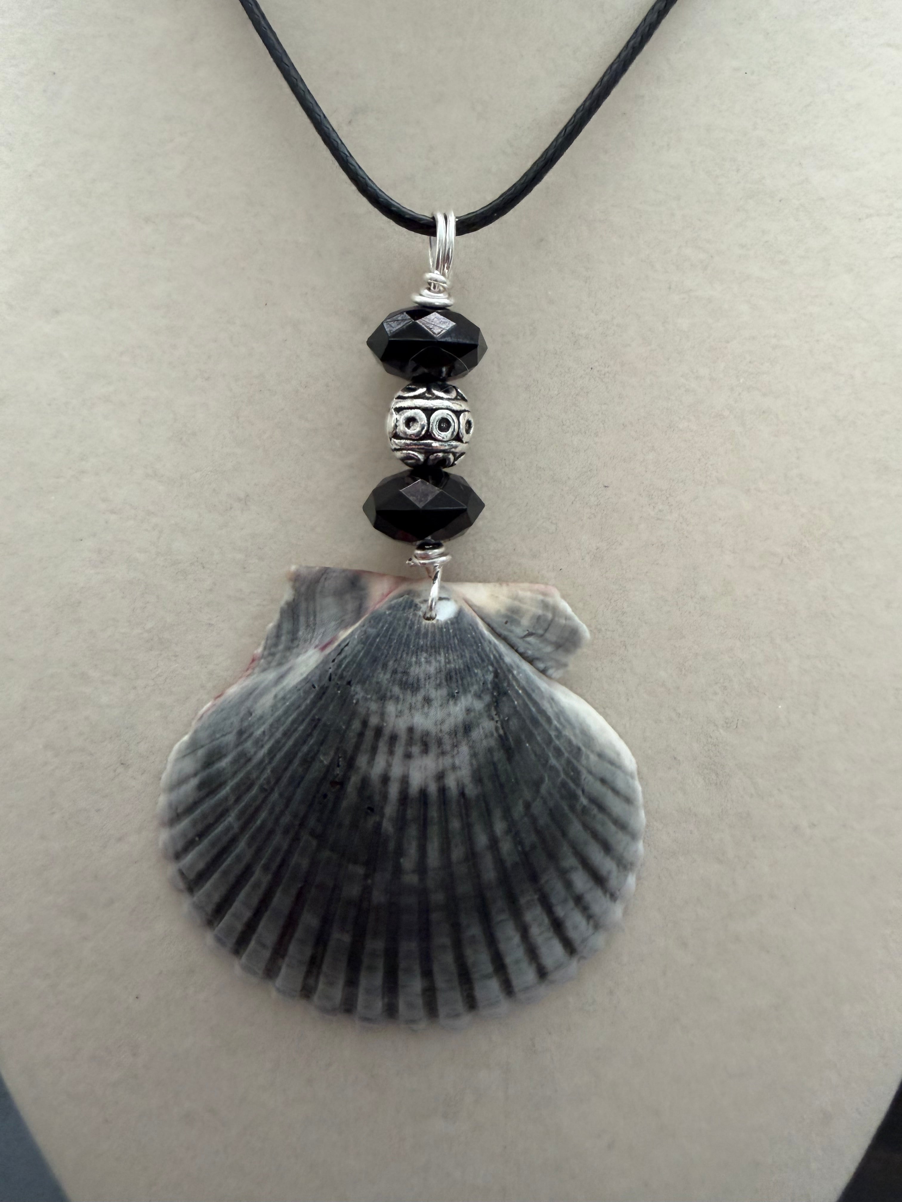 Smokey Shores Scallop Shell Necklace – Black Crystal & Silver on Black Cord