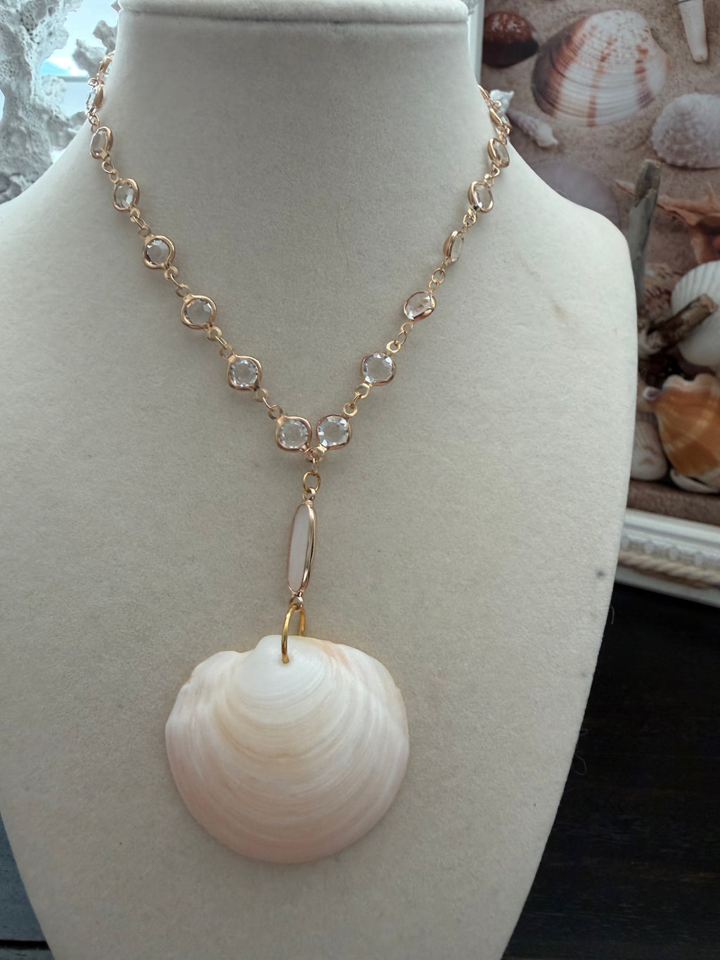 Tidal Glow Buttercup Shell Necklace – Gold Crystal Bezel Chain