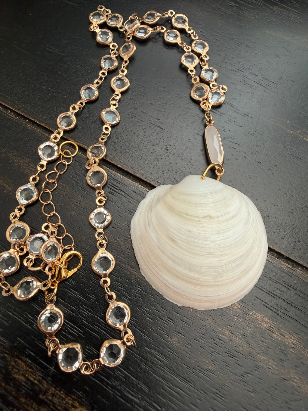 Tidal Glow Buttercup Shell Necklace – Gold Crystal Bezel Chain