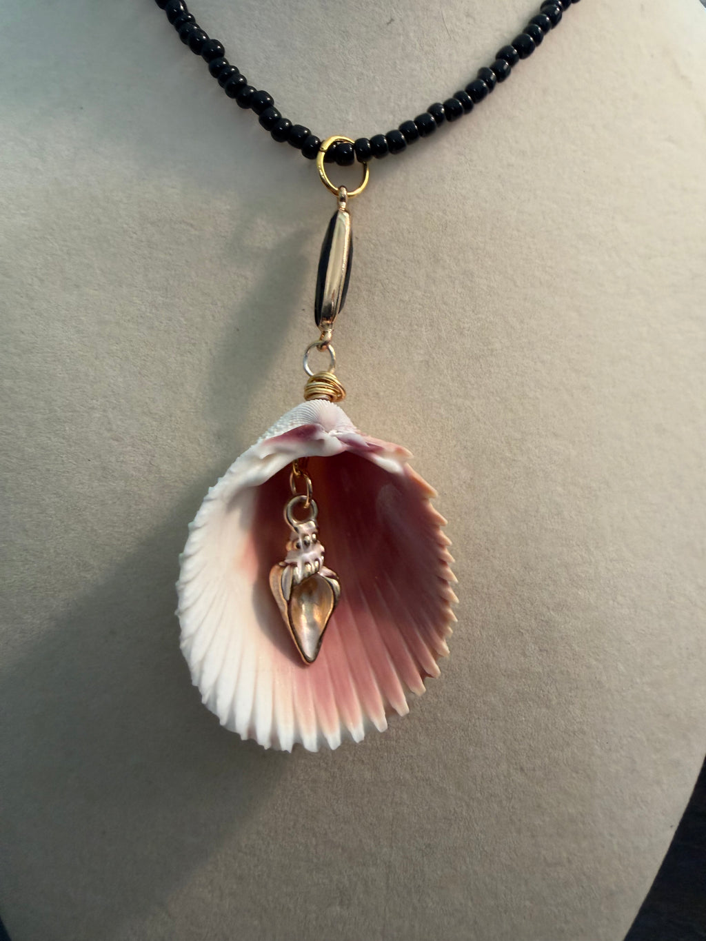 Secret Shore – Dual-Sided Prickly Cockle Shell Necklace on Black Seed Bead Chain