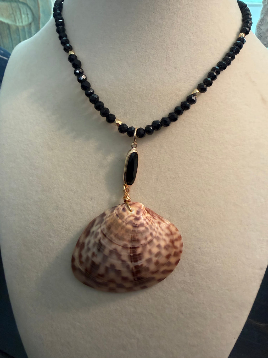 Black Leopard – Calico Clam Shell Necklace on Black Crystal Bead Chain