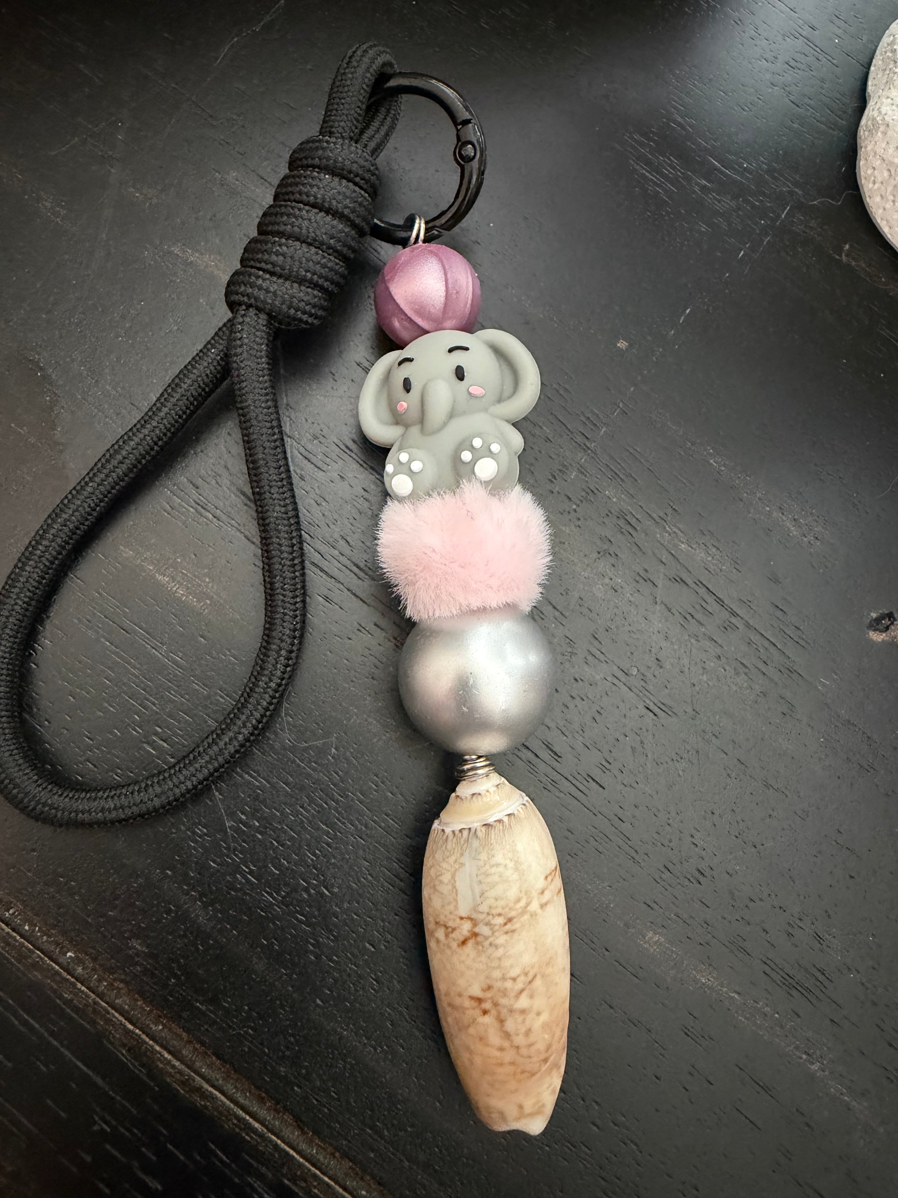 Ellie & the Shore – Baby Elephant Shell Charm Wristlet