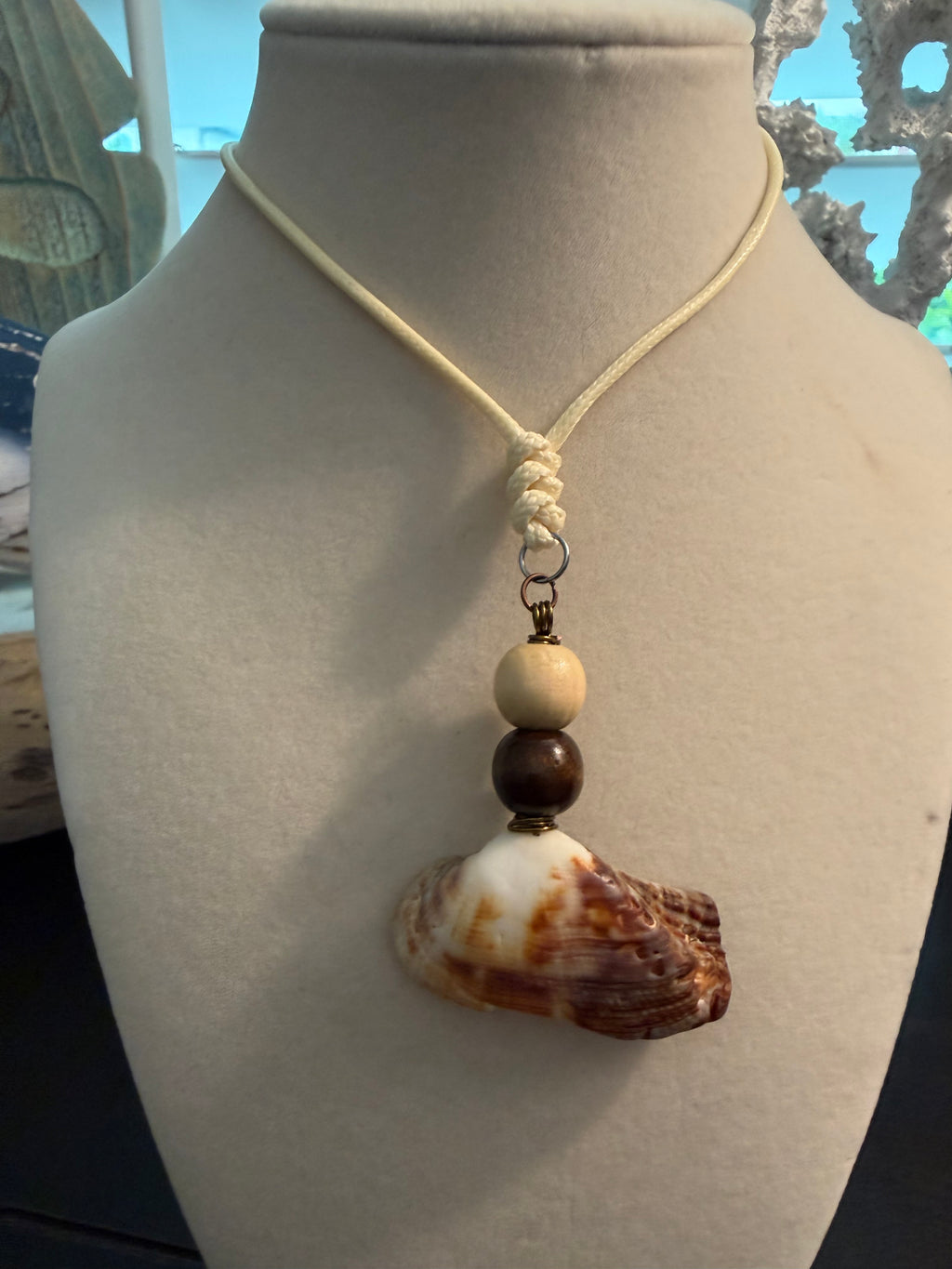 Wingless Shores – Turkey Wing Shell & Wood Bead Necklace