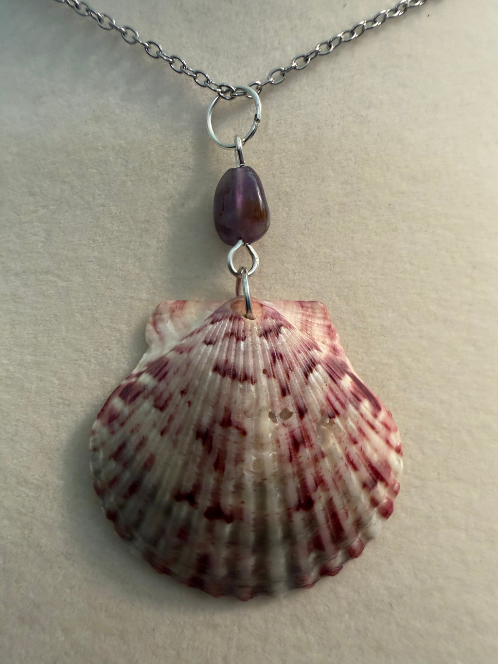 Plum Tide – Calico Scallop Shell & Amethyst Bead Necklace