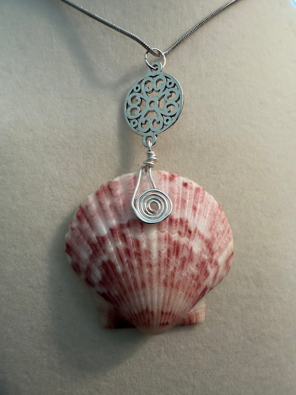 Keys Breeze Calico Scallop Shell Necklace