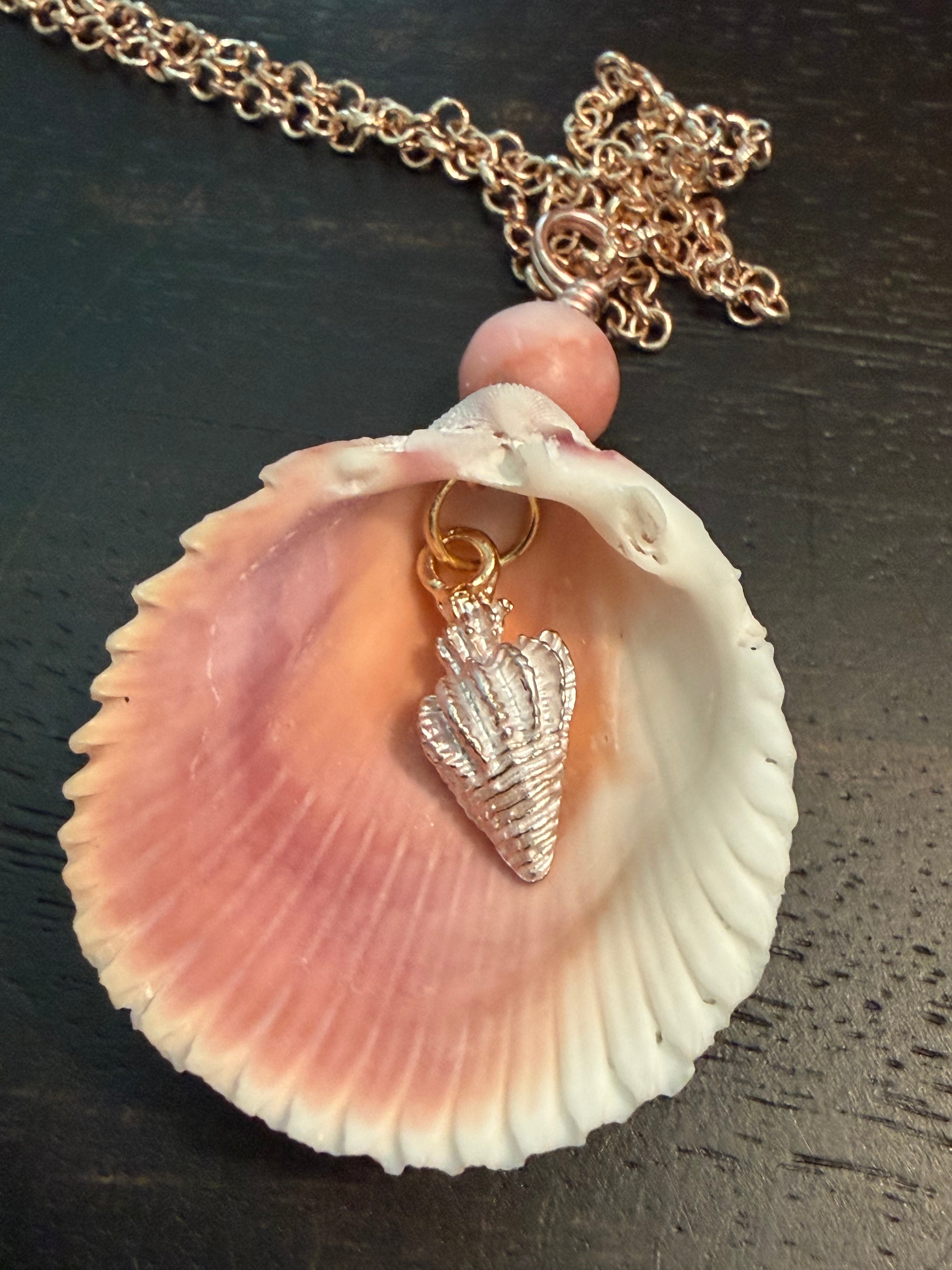 Shorebound Echo – Dual-Sided Cockle Necklace