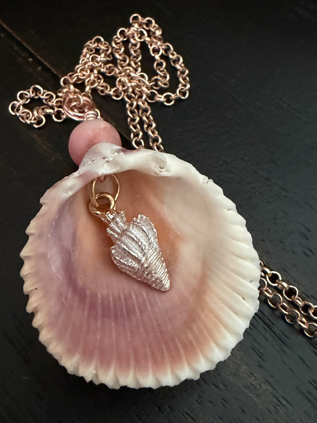 Shorebound Echo – Dual-Sided Cockle Necklace