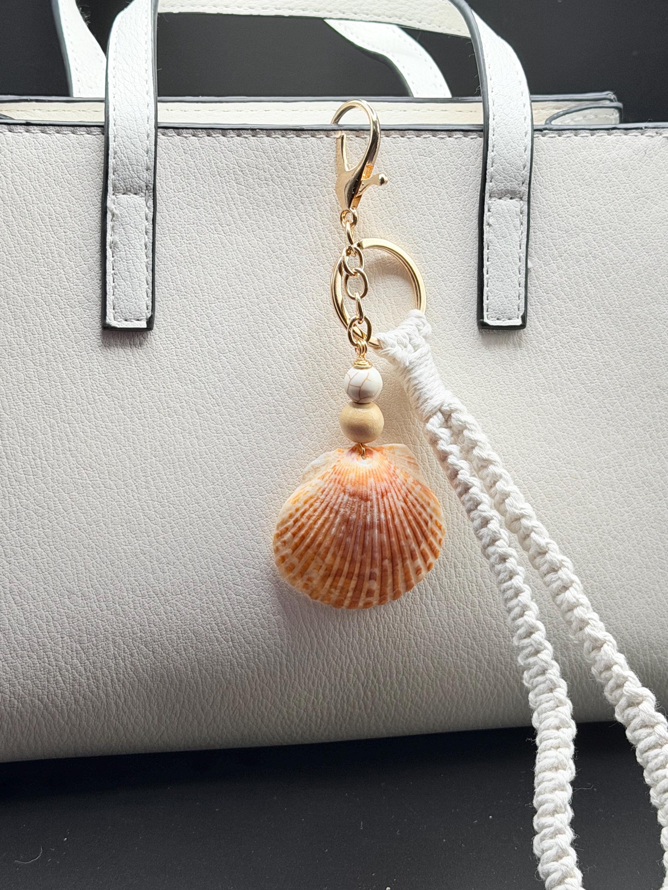 Handmade Florida Scallop Shell Macrame Beach Bag Charm Coastal Keychain Purse Accessory