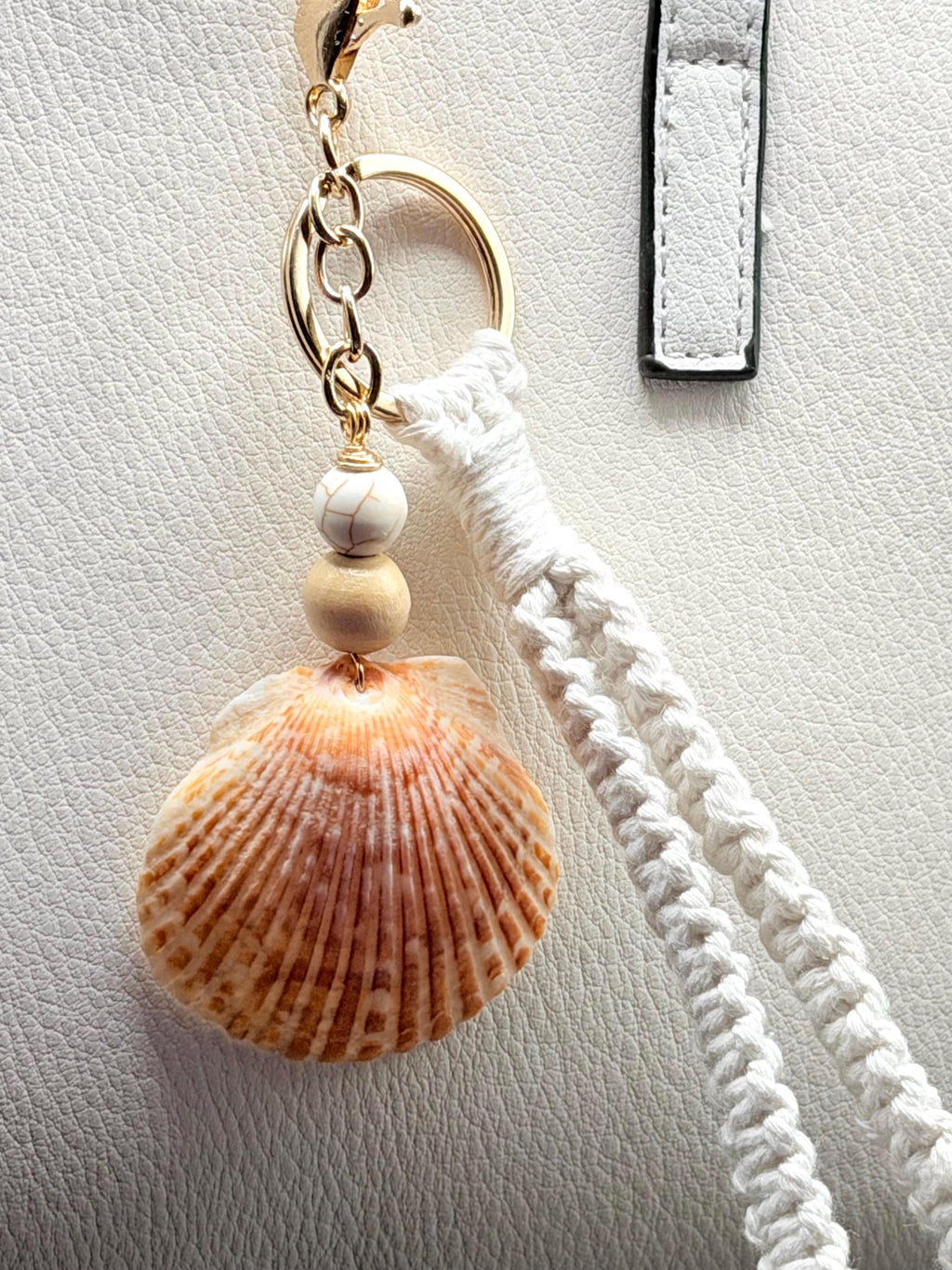 Handmade Florida Scallop Shell Macrame Beach Bag Charm Coastal Keychain Purse Accessory