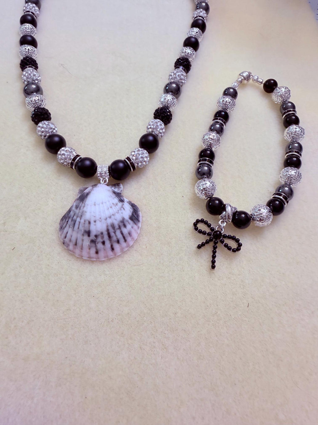 Handmade Florida Shell Necklace With Black Onyx Turquoise Beads 18 Inch