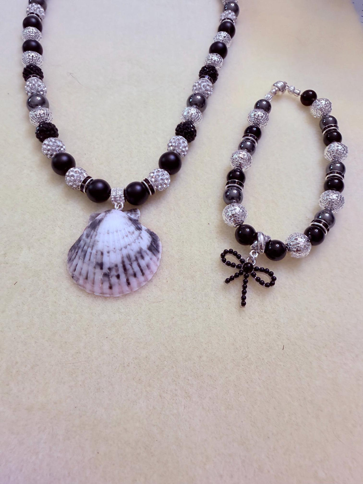 Handmade Florida Shell Necklace With Black Onyx Turquoise Beads 18 Inch