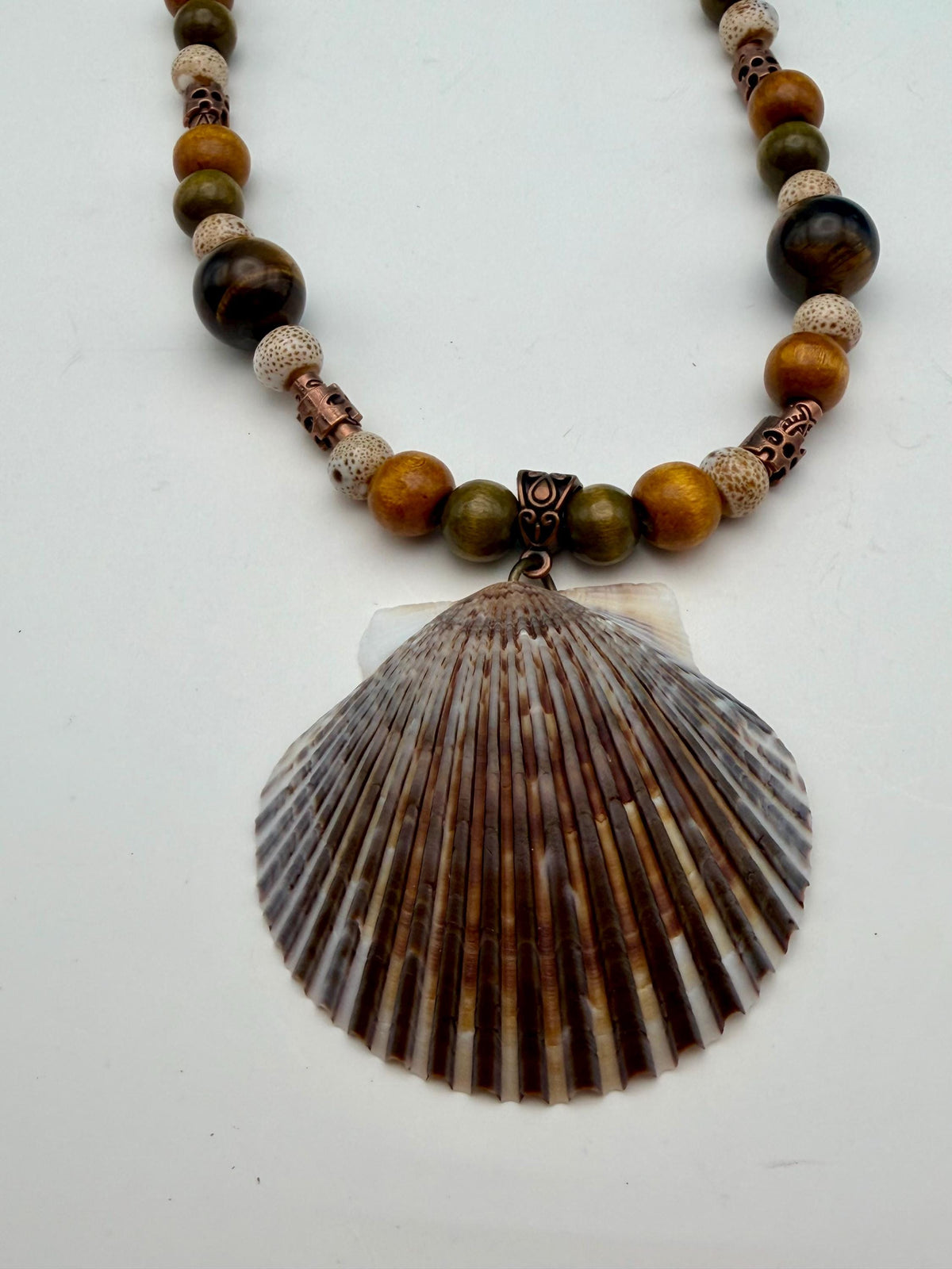 Mens Florida Gulf Calico Scallop Shell Necklace 18 Inch Handmade Coastal Jewelry